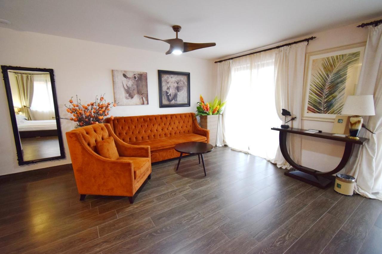 Villas For 4 Or 6 Adults In Therma Village คราเนโว ภายนอก รูปภาพ