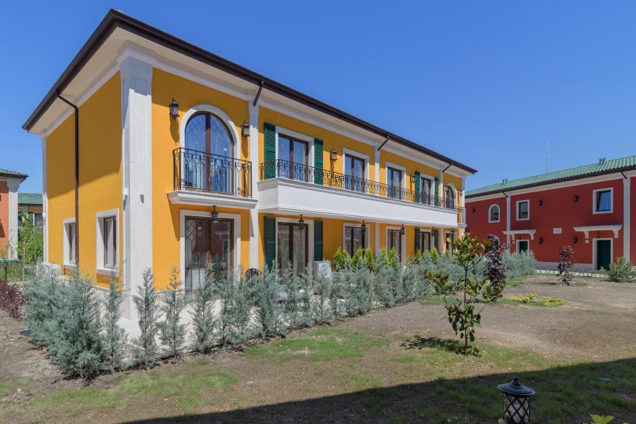 Villas For 4 Or 6 Adults In Therma Village คราเนโว ภายนอก รูปภาพ