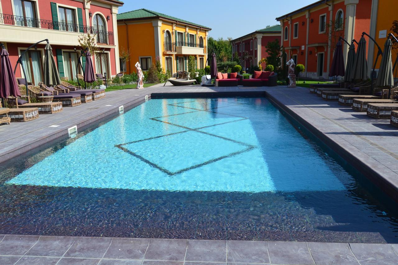 Villas For 4 Or 6 Adults In Therma Village คราเนโว ภายนอก รูปภาพ